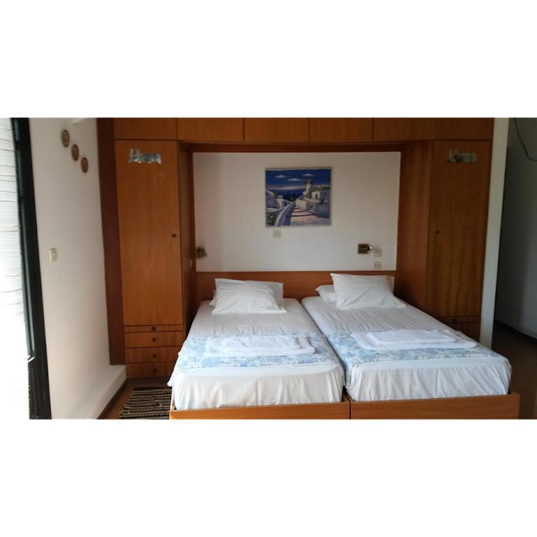 Kostas Studios Apartments - Ενοικιαζόμενα Δωμάτια Με Κουζινάκι มิรินา ภายนอก รูปภาพ