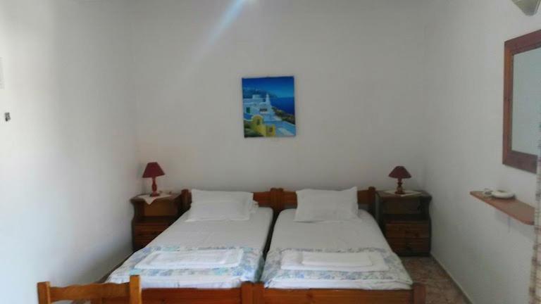 Kostas Studios Apartments - Ενοικιαζόμενα Δωμάτια Με Κουζινάκι มิรินา ภายนอก รูปภาพ