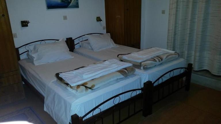 Kostas Studios Apartments - Ενοικιαζόμενα Δωμάτια Με Κουζινάκι มิรินา ภายนอก รูปภาพ