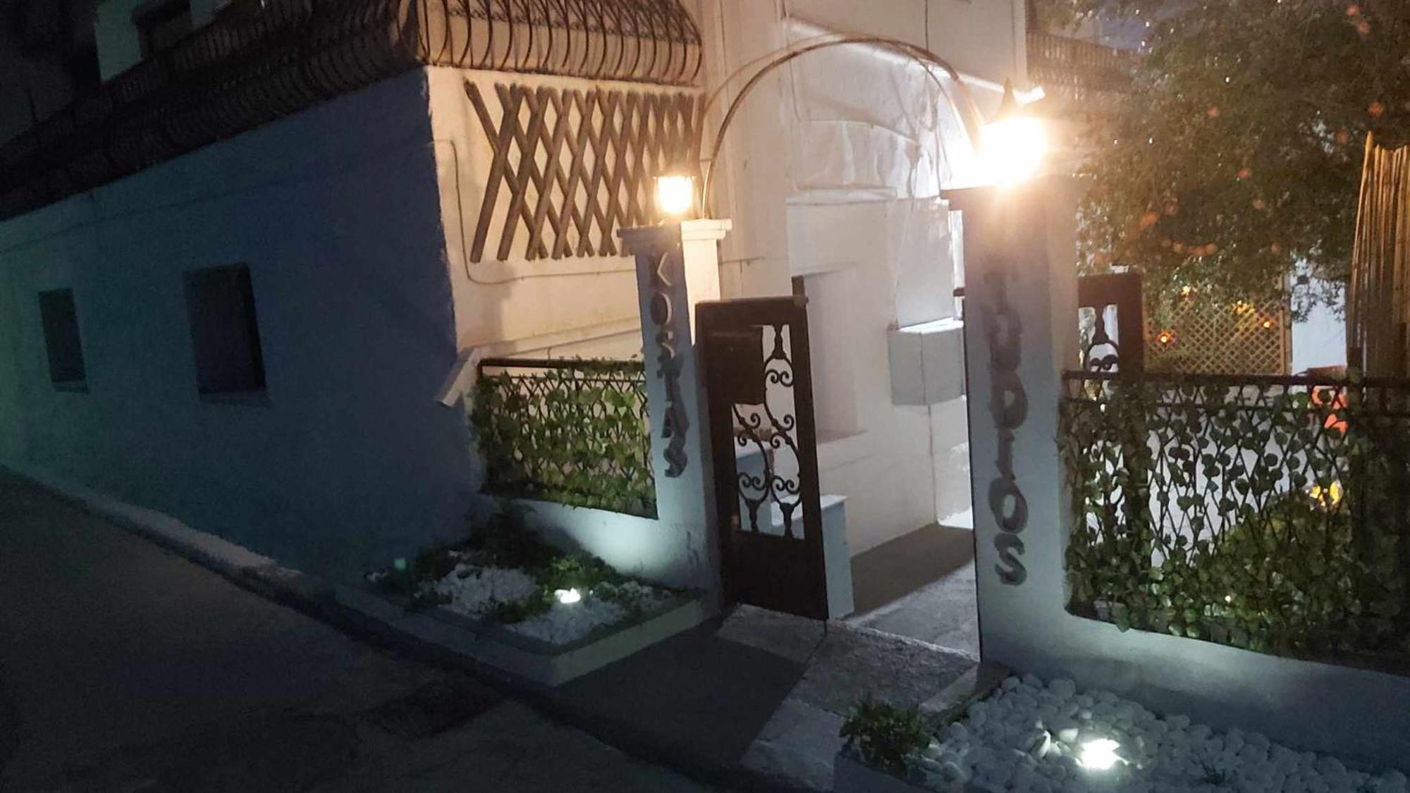 Kostas Studios Apartments - Ενοικιαζόμενα Δωμάτια Με Κουζινάκι มิรินา ภายนอก รูปภาพ